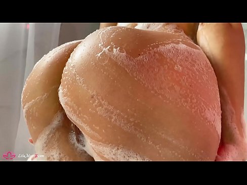 ❤️ Zeshkania masturbon pidhin me vibrator deri në orgazmë intensive në dush ❤ Porno në sq.pornoboden.ru ﹏